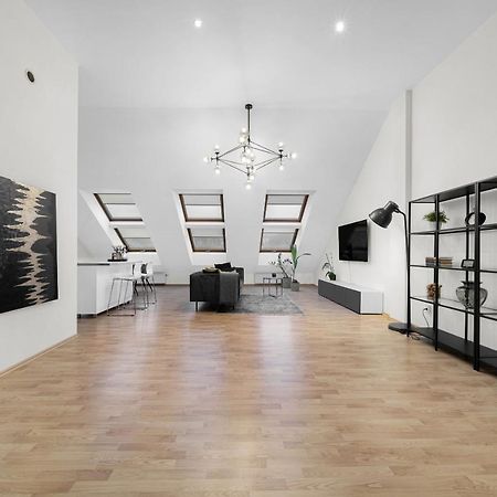 Kaunas Old Town Apartment With Underground Parking Buitenkant foto